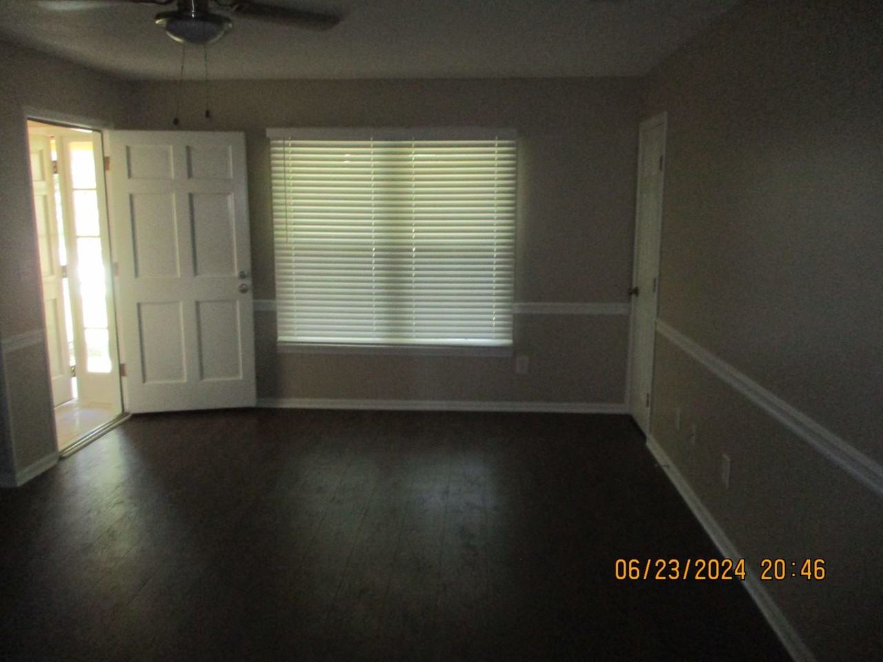 1903 Elkhorn Ln Apt B - Photo 2 of 8