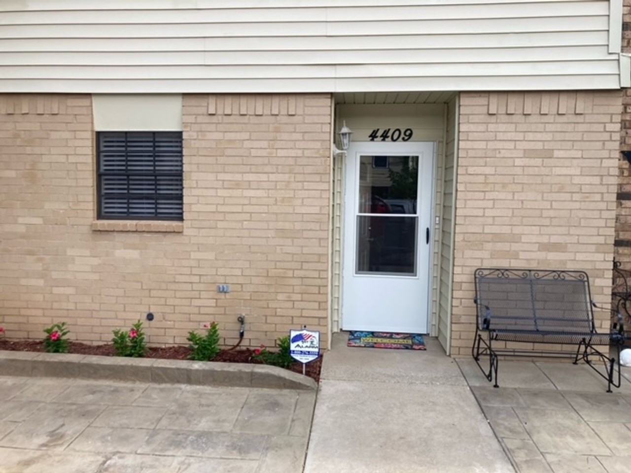 4409 Alicia Dr - Photo 3 of 19