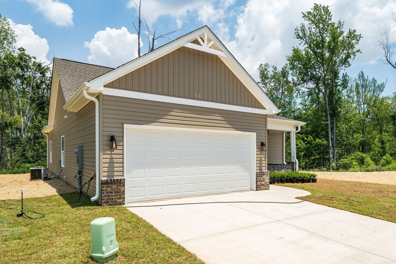 4342 Tari St - Photo 3 of 24