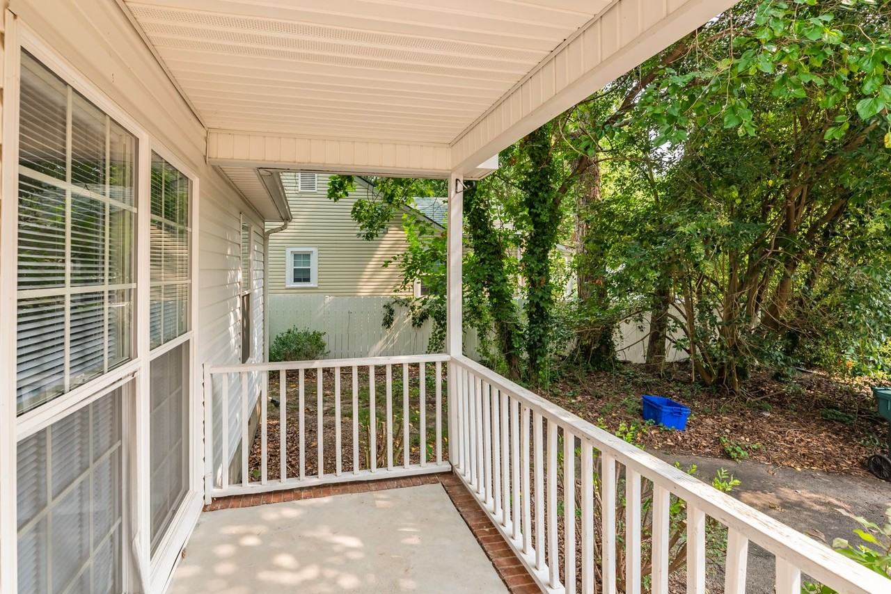 2102 West Knox Street - Photo 3 of 18