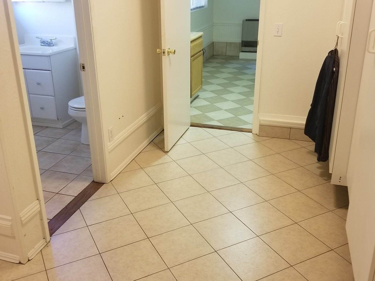 649 Knoll Dr - Photo 3 of 4