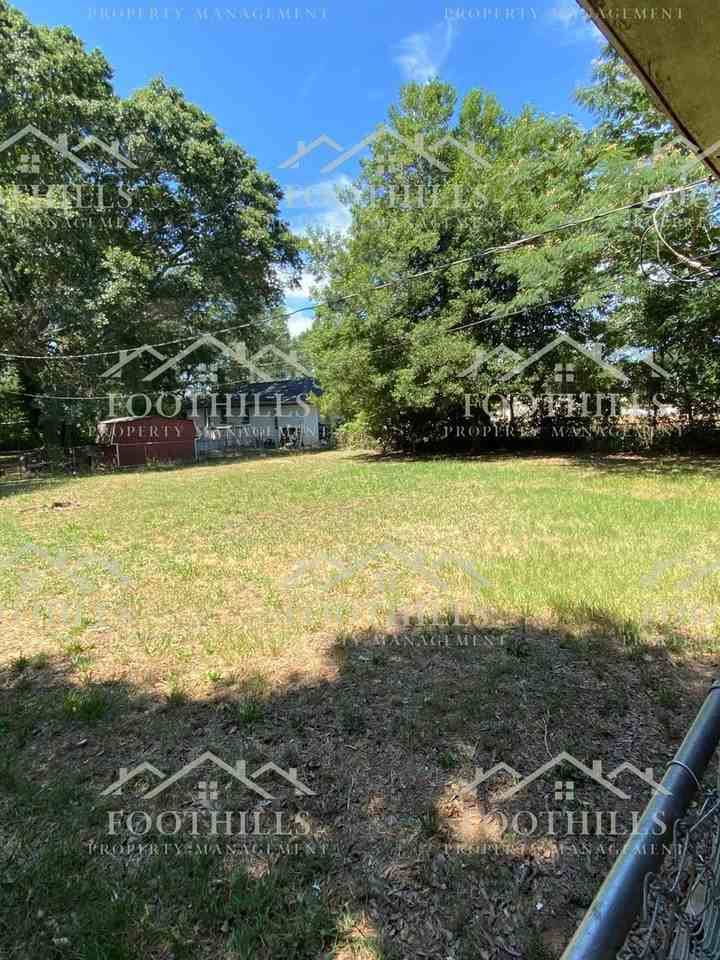 124 Pickens Cir - Photo 3 of 14