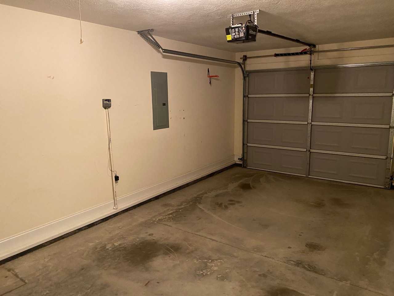 817 Bryan Cir - Photo 2 of 27