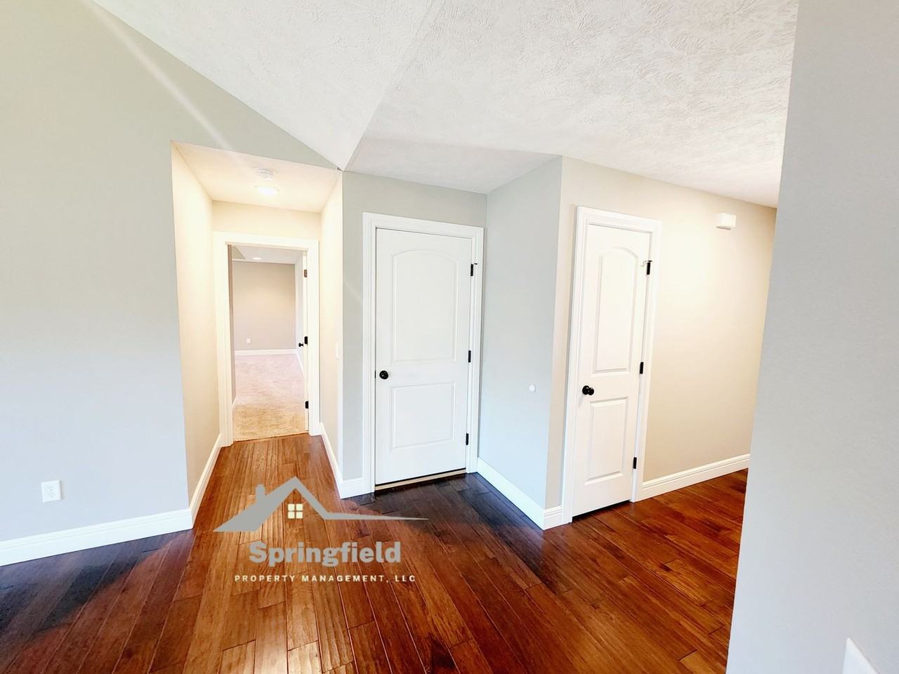 4559 E Cromwell St - Photo 7 of 23