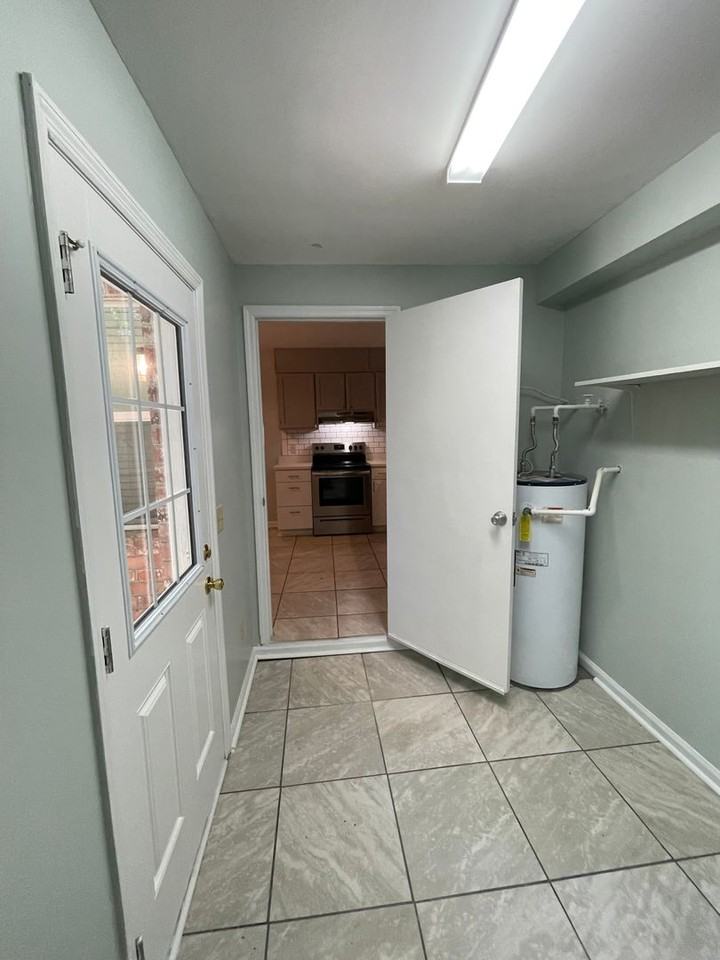 927 Blackrail Court - Photo 2 of 25