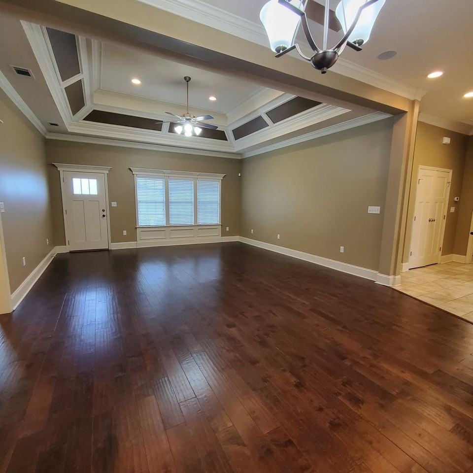 518 Barnside Ln - Photo 3 of 24