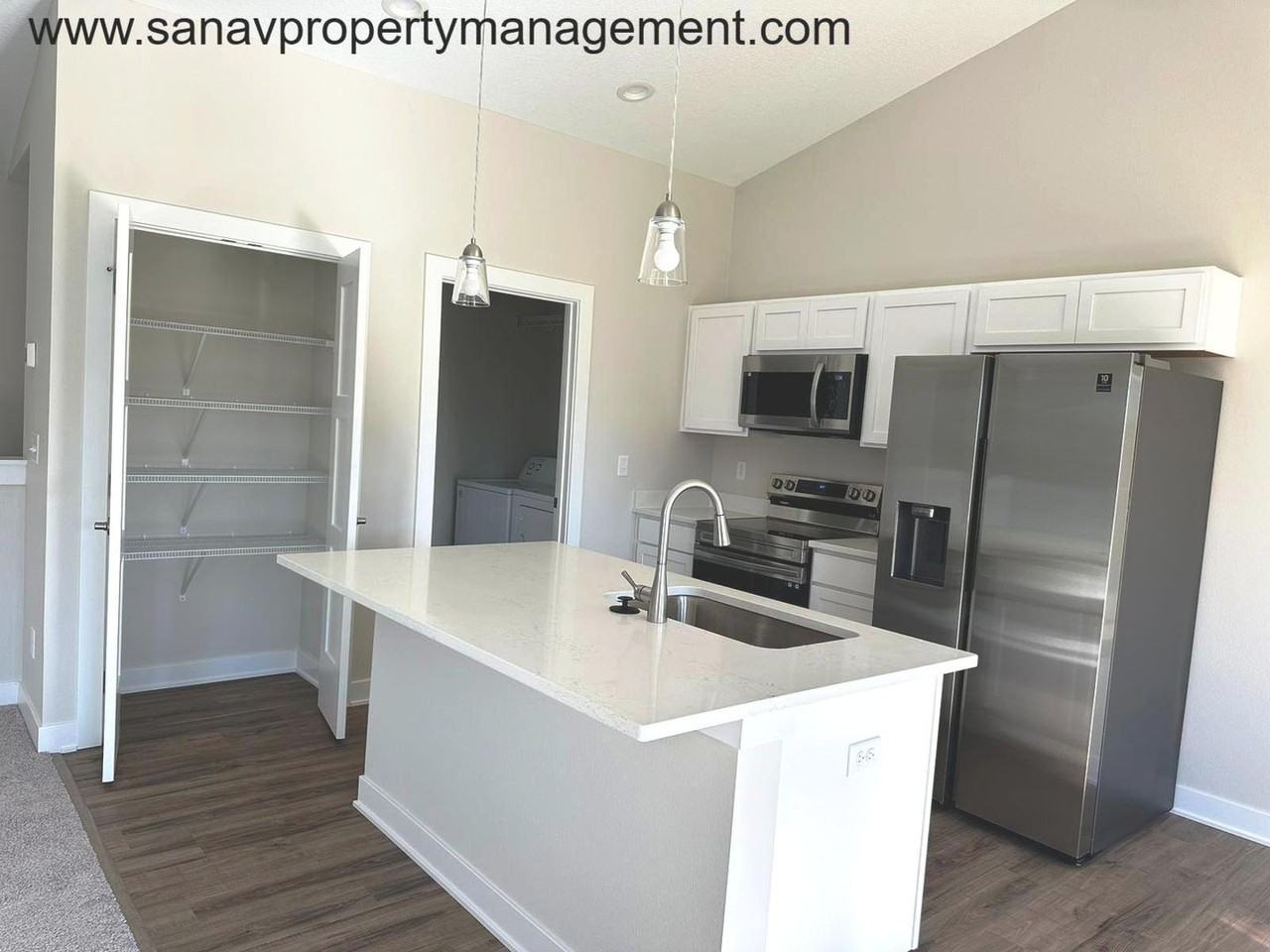 2937 Lund St - Photo 3 of 8