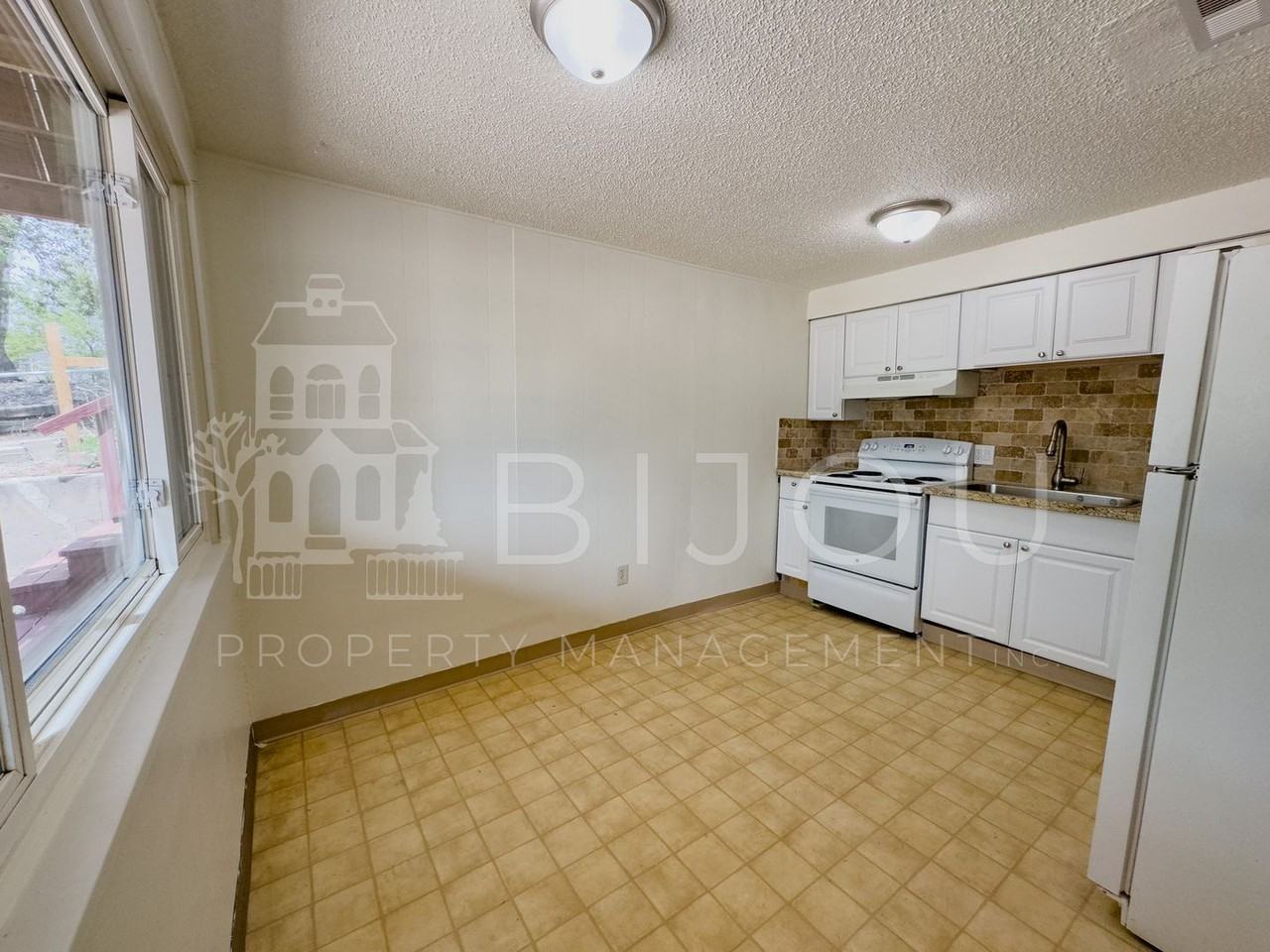 3306 W Platte Ave - Photo 7 of 14