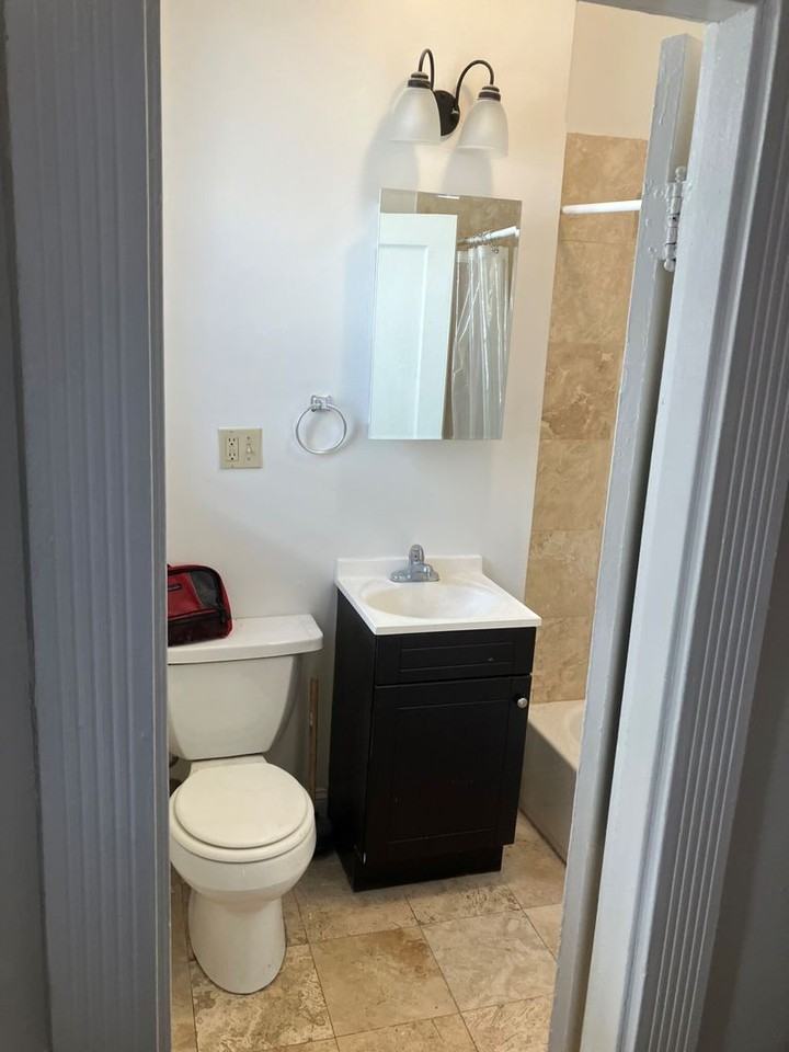 28 Hemenway St - Photo 7 of 12