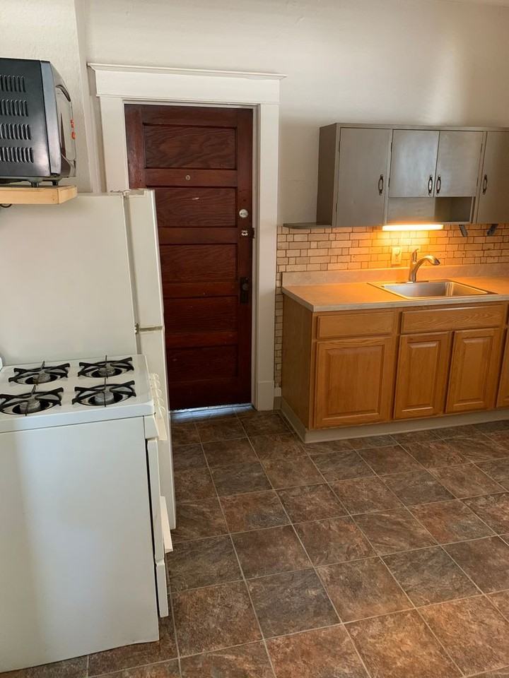 309 South 6th Street - Photo 2 of 4