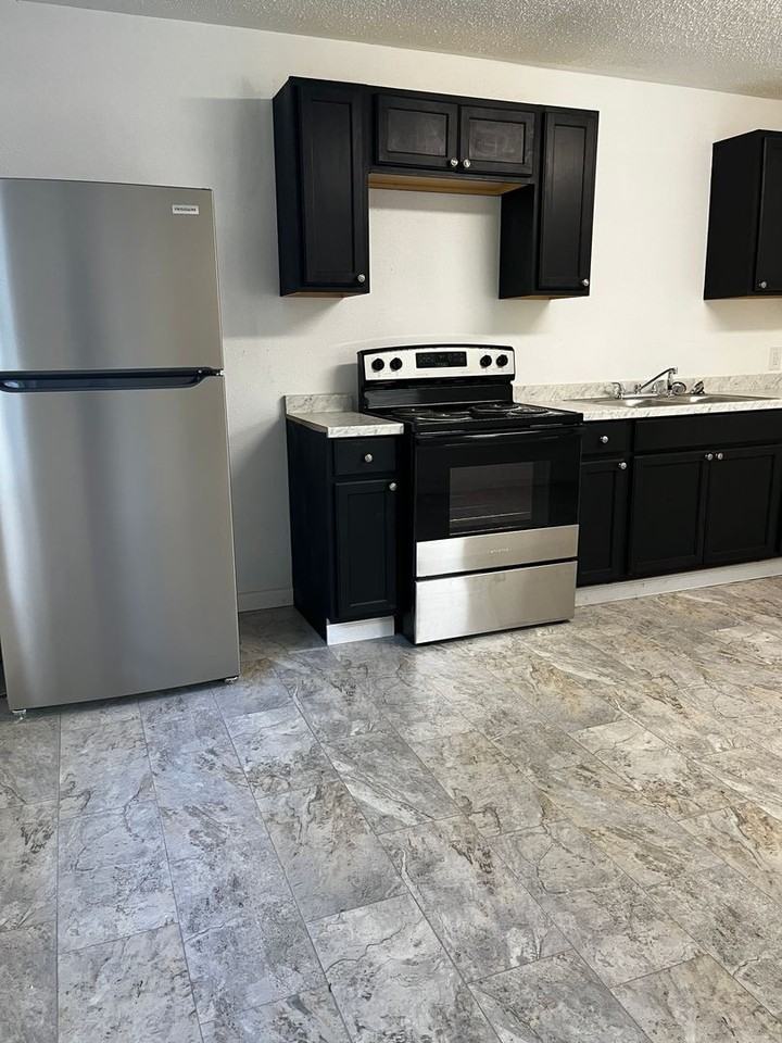 520 South Scenic Avenue #101 - Photo 3 of 6