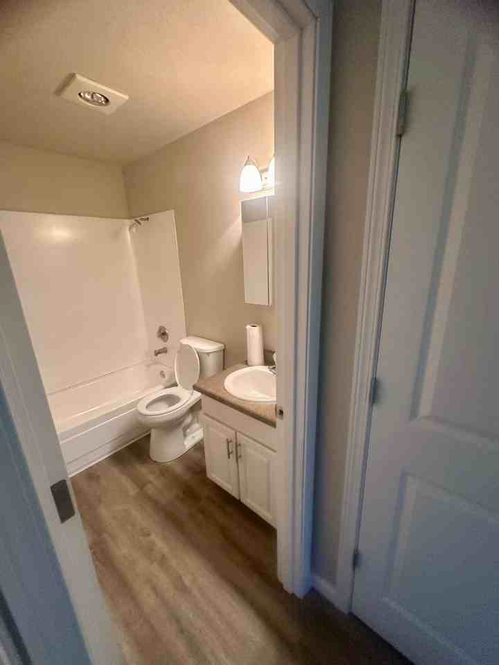 Des Moines Station - Photo 7 of 7