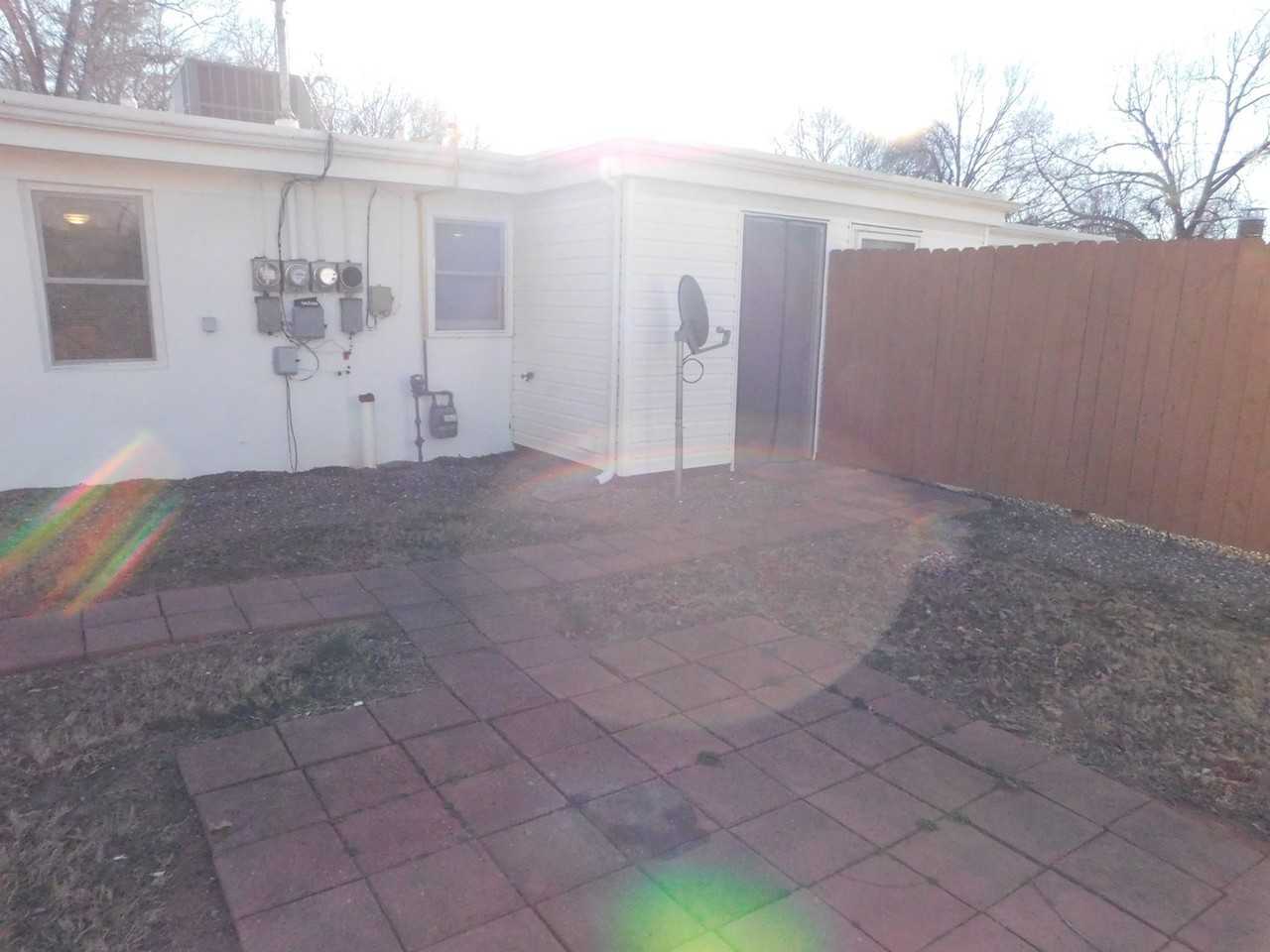 1745 1st St Ne - Photo 3 of 14