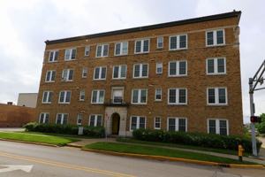 featured image of 229 W Jackson Blvd #3D