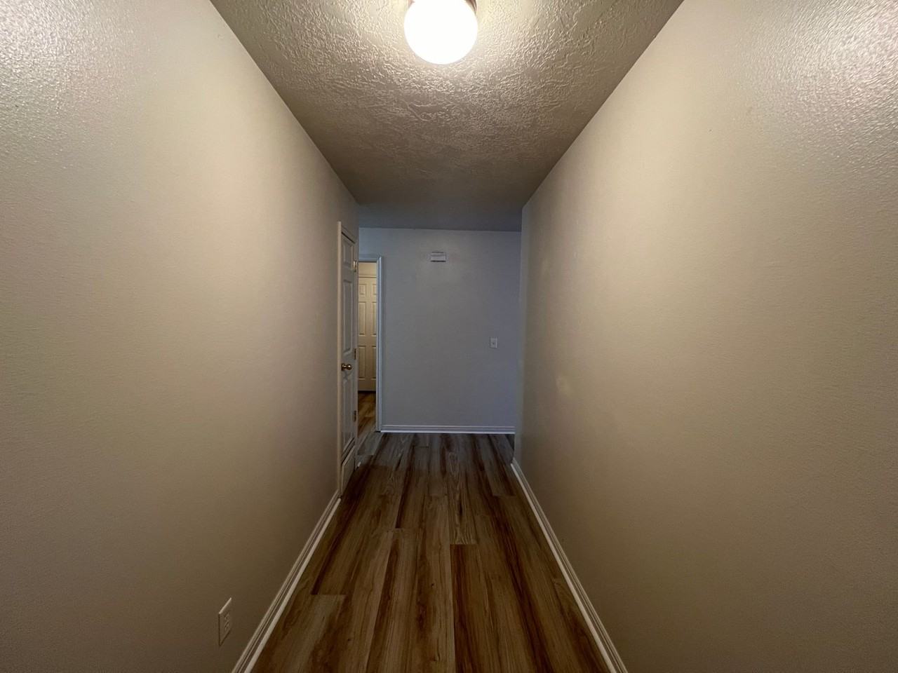 532 W 1950 N - Photo 2 of 17