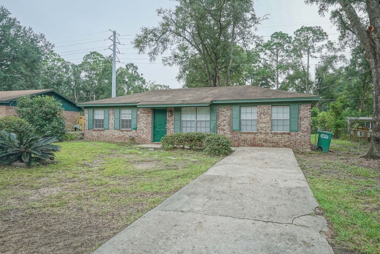 5641 Old Hickory Ln - Photo 2 of 38