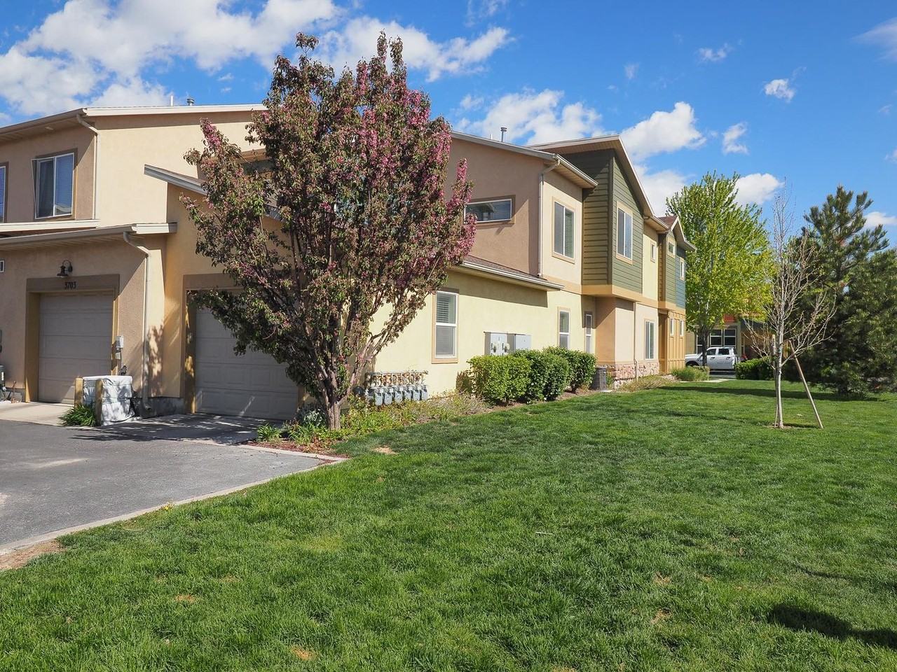 3701 W Lilac Heights Dr - Photo 2 of 32