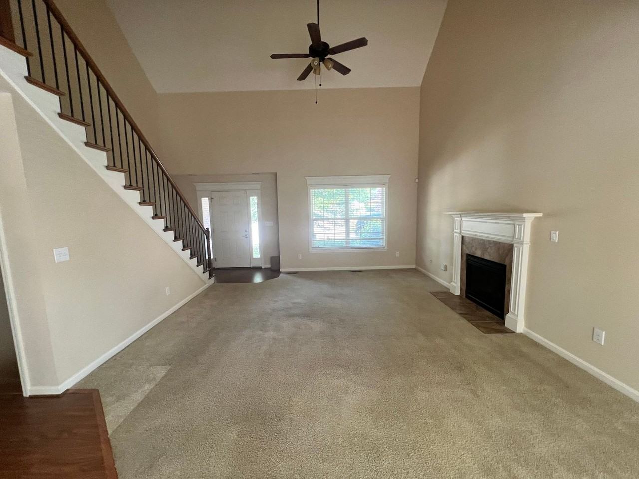 12317 Amber Woods Ct - Photo 3 of 21