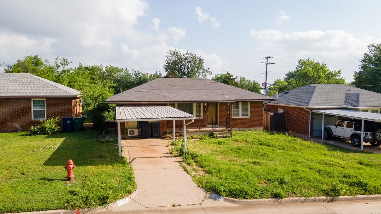 3005 Nw 33rd St - Photo 2 of 19