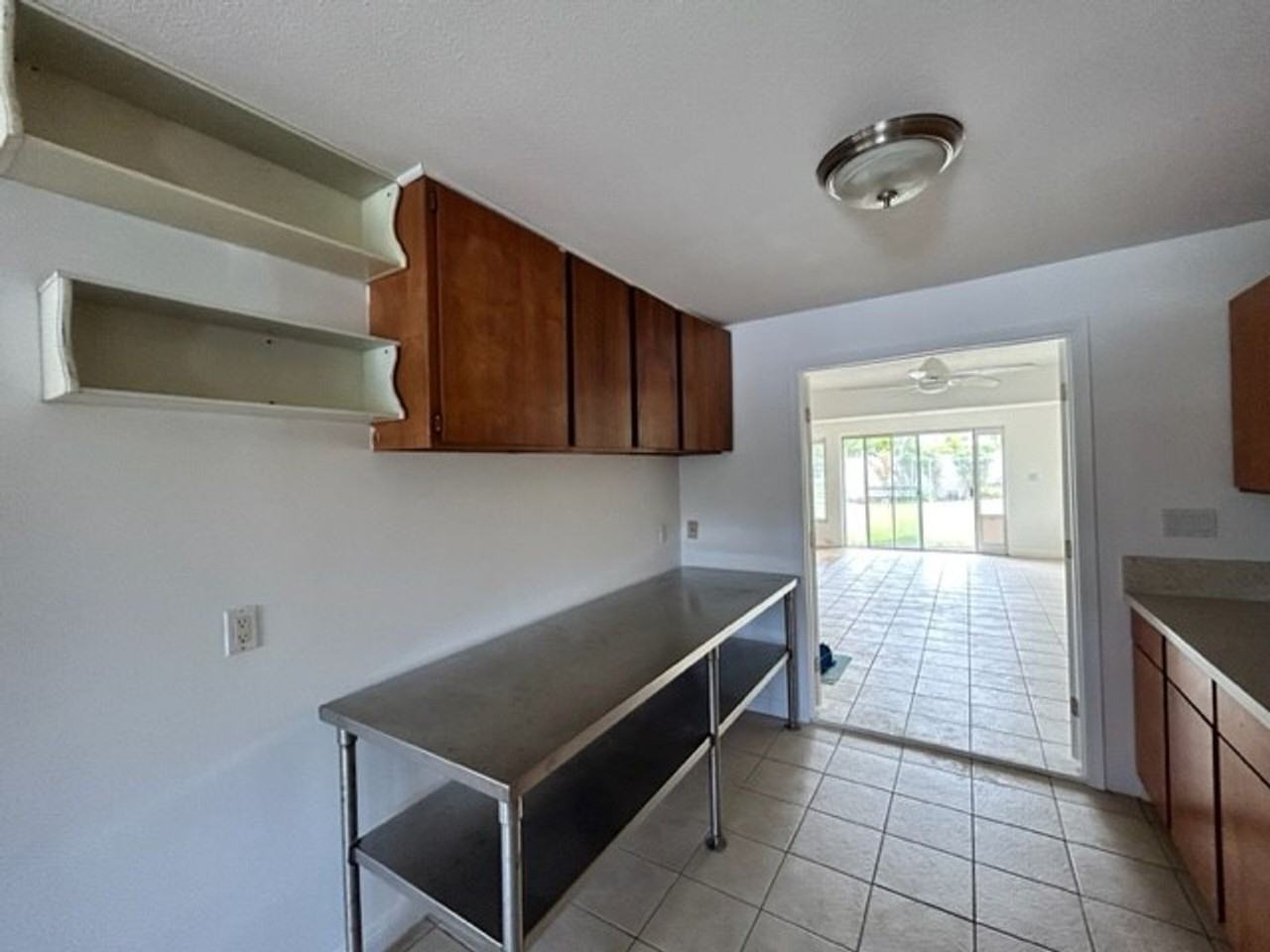 655 N Kainalu Dr - Photo 3 of 25