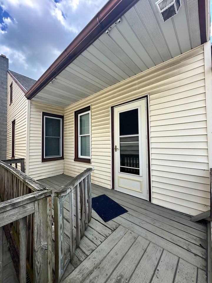 137 Mifflin Street - Photo 2 of 9