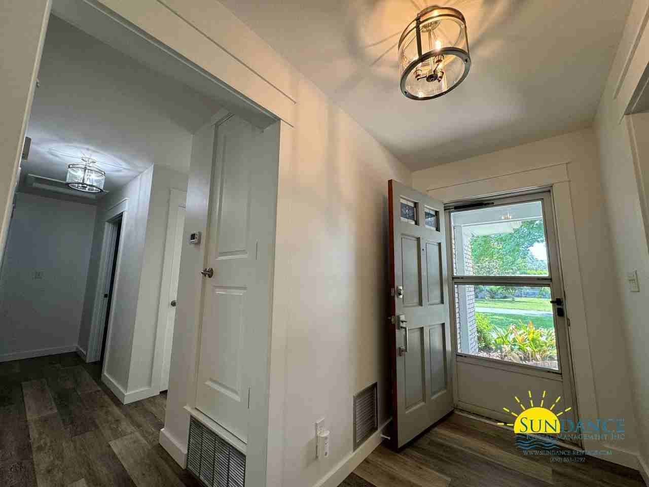 20 Sharilyn Dr - Photo 3 of 40