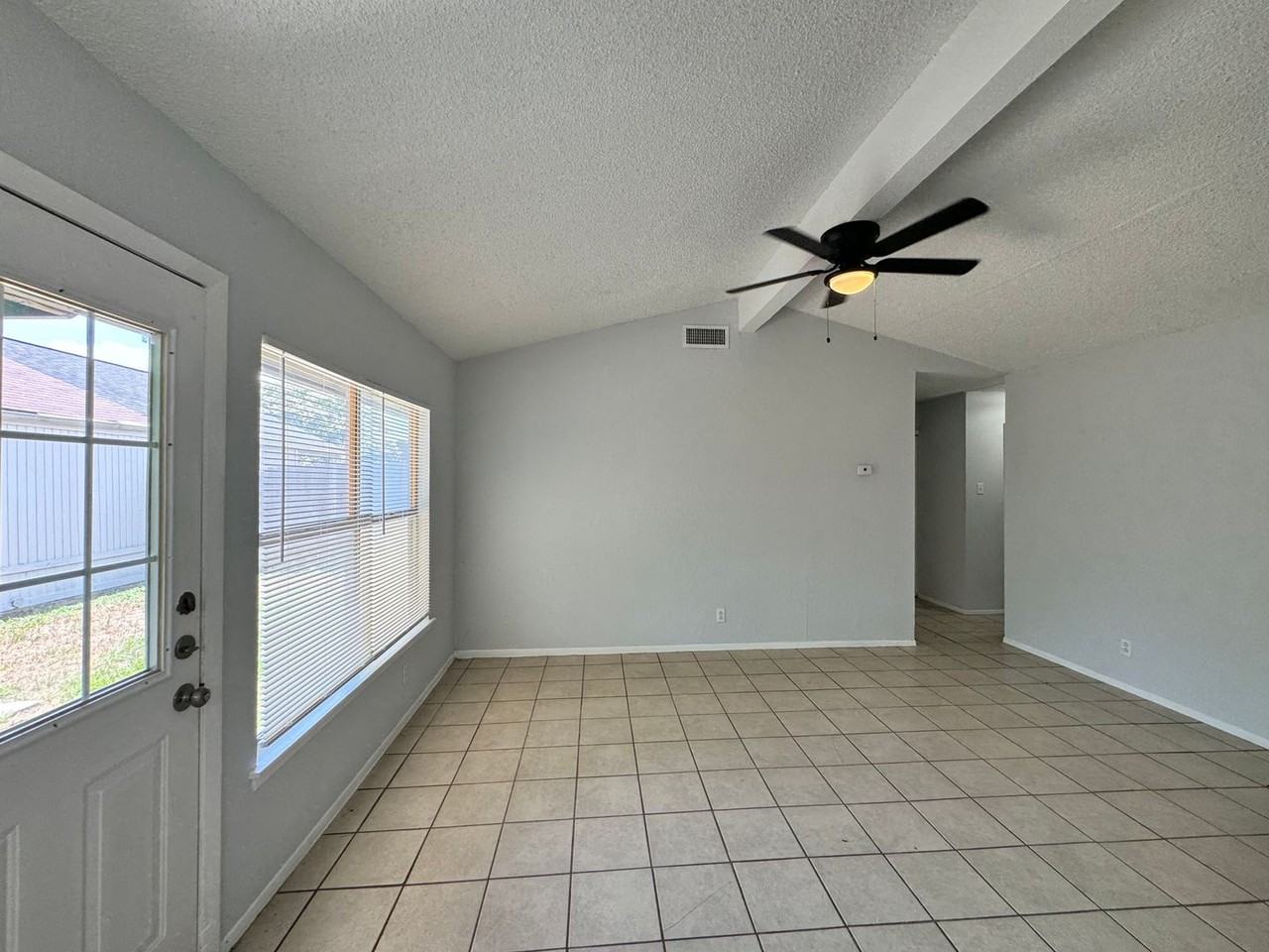 6604 Spring Hurst 6604 - Photo 2 of 24