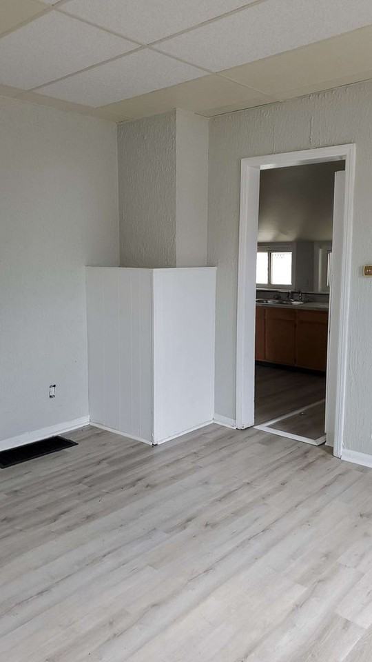 152 Nassau St - Photo 3 of 9