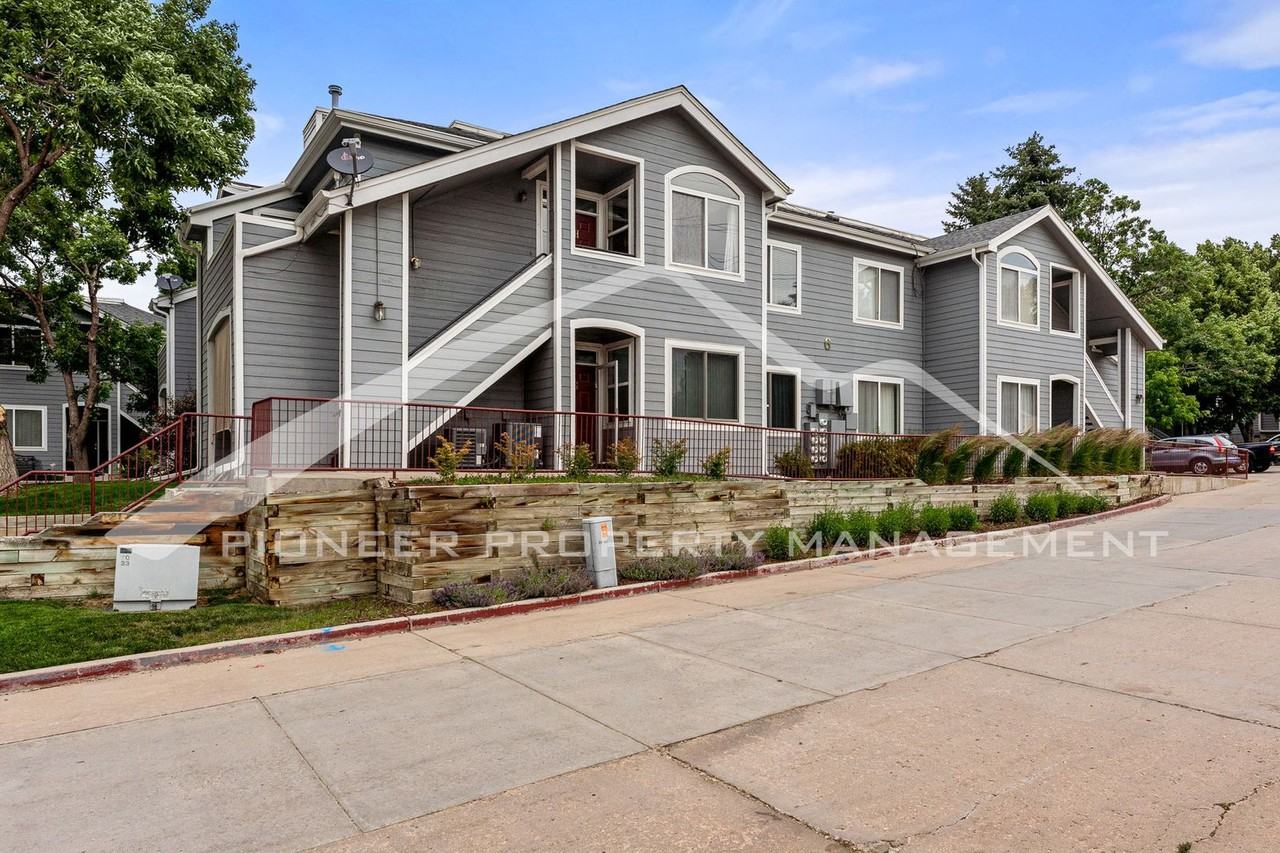 8500 E Jefferson Ave #6H