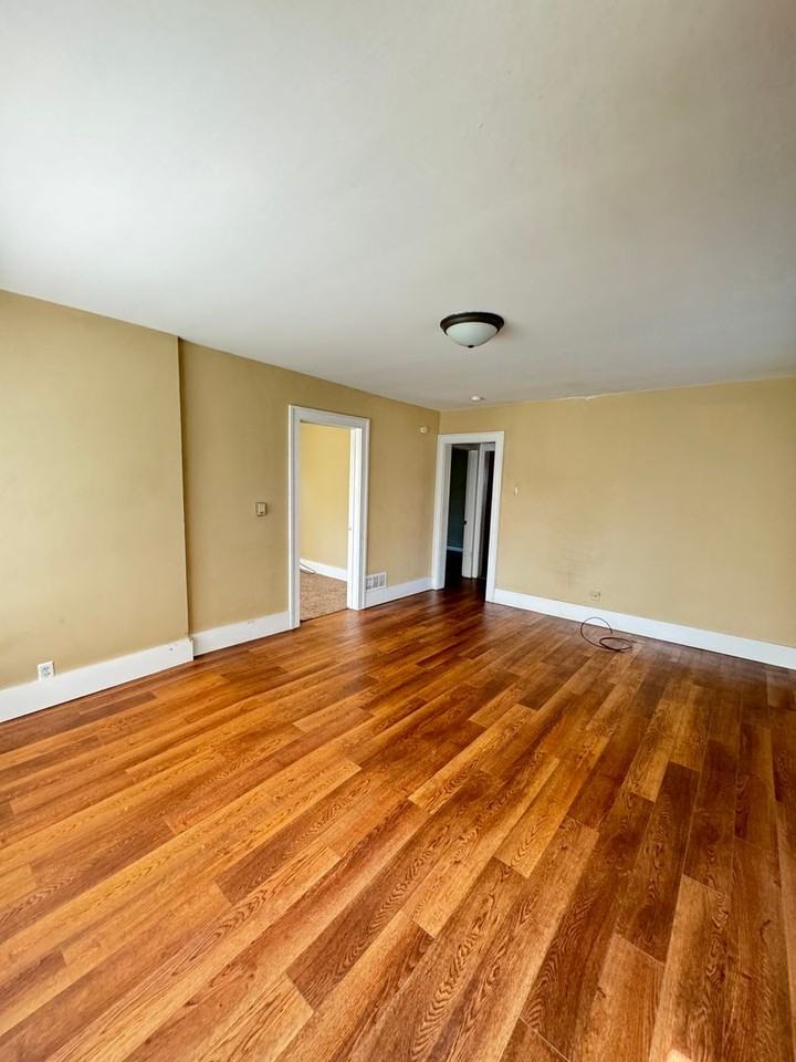 513 S 34th St - Photo 2 of 13