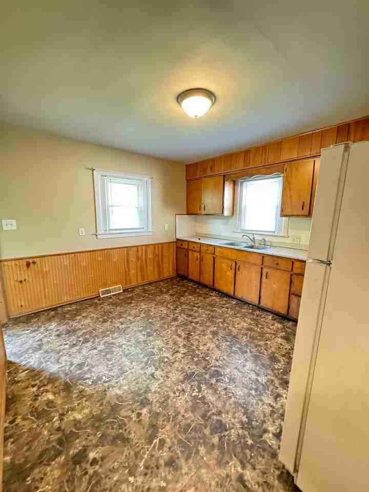 513 S 34th St - Photo 4 of 13