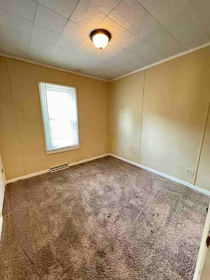 513 S 34th St - Photo 5 of 13