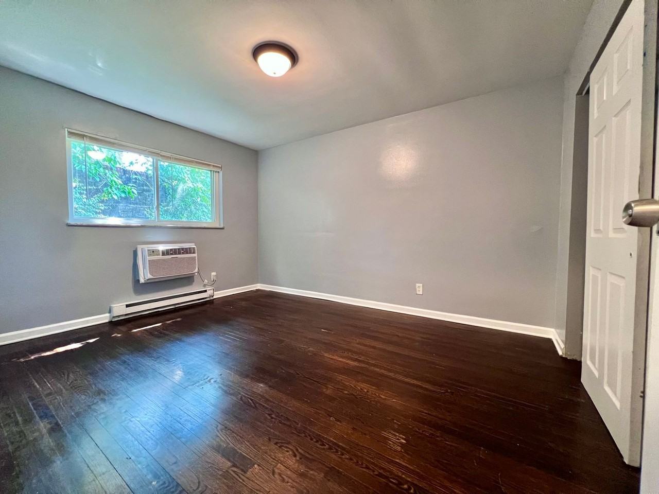 2824 Westknolls Lane #3 - Photo 7 of 9