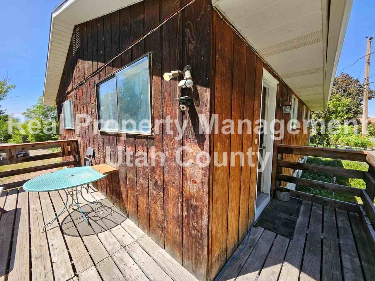 1985 N 360 E - Photo 2 of 15