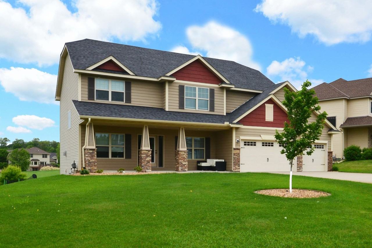 9044 Kagan Ave Ne - Photo 2 of 31