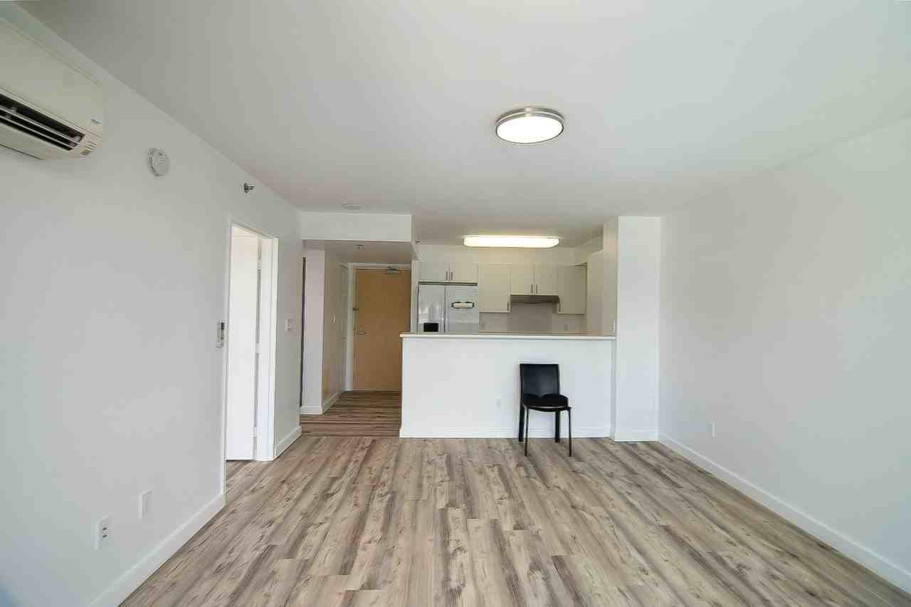 1450 Young St #2606 - Photo 5 of 14