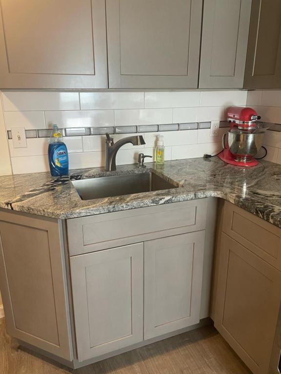 10 Wheeler Rd - Photo 4 of 14