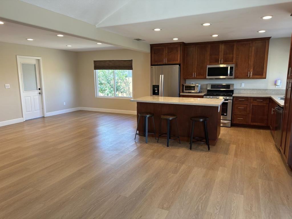 4636 Benhurst Ave - Photo 3 of 18
