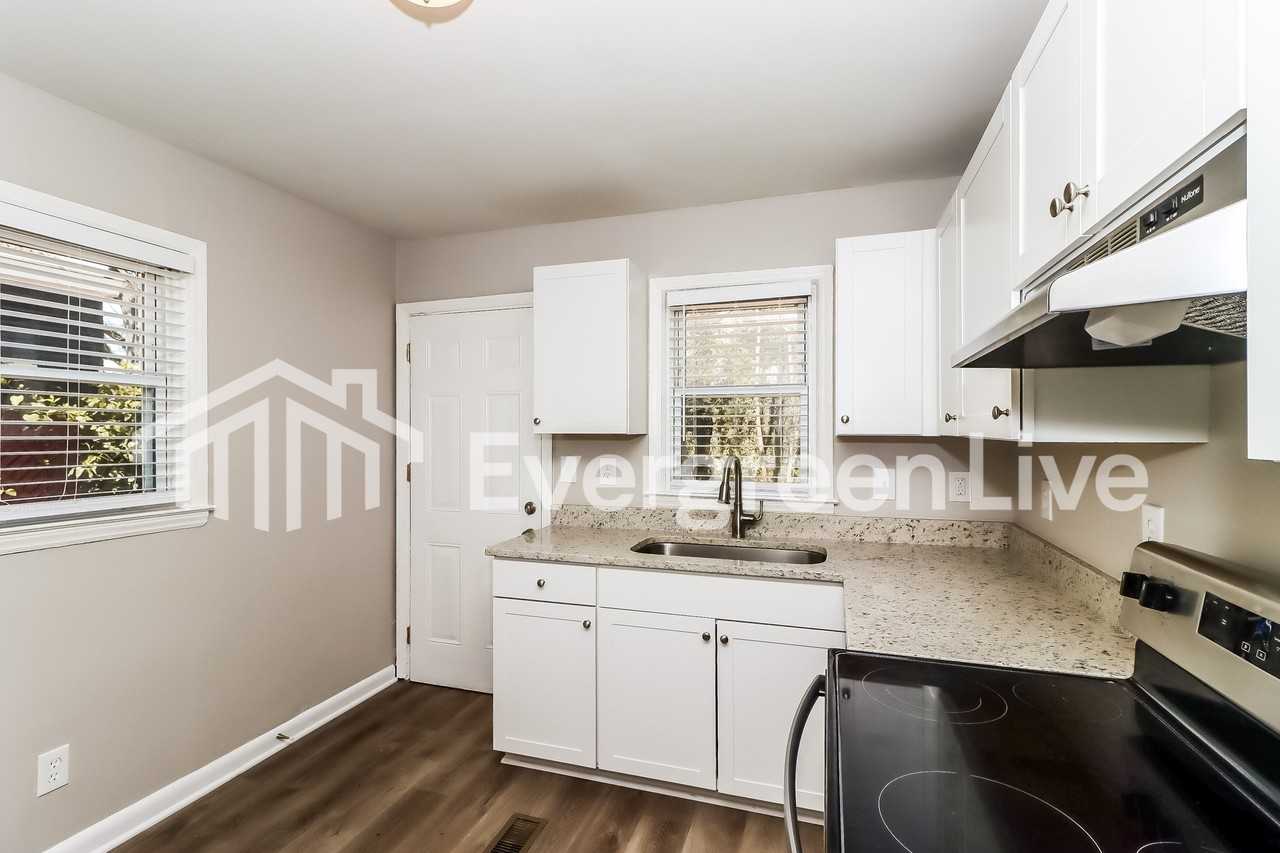 1412 Hateras Ave - Photo 6 of 18