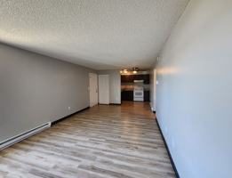 featured image of 617 E Houston Ave