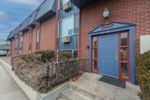 featured image of 1001 Robertson St