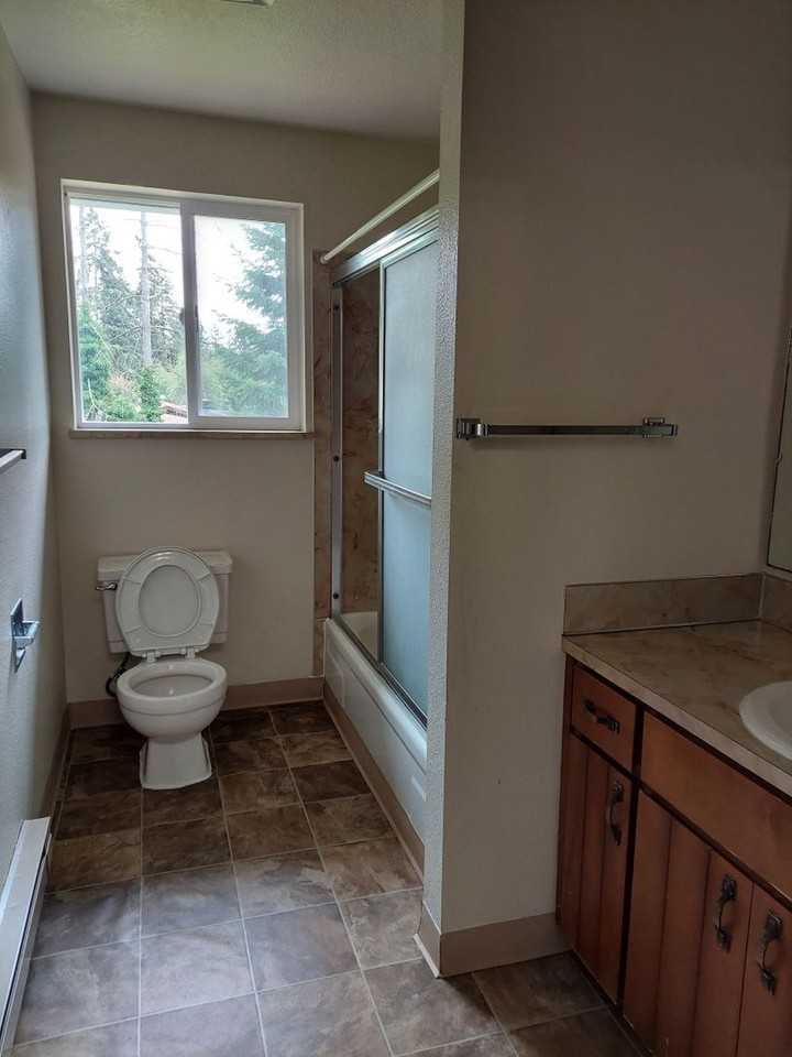 7414 152nd Street Ct E - Photo 3 of 17