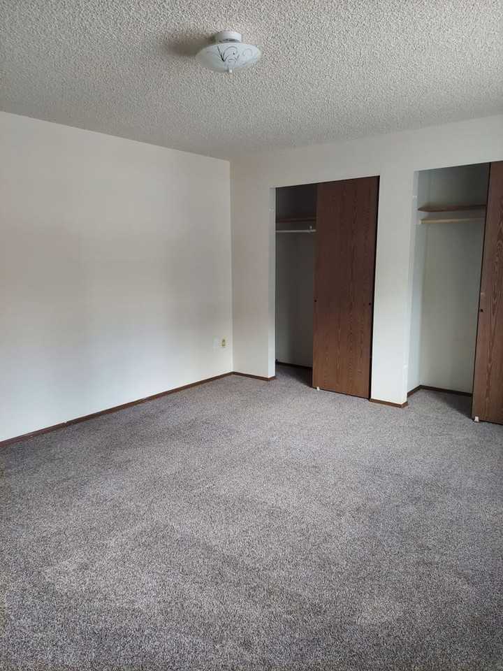 7414 152nd Street Ct E - Photo 5 of 17
