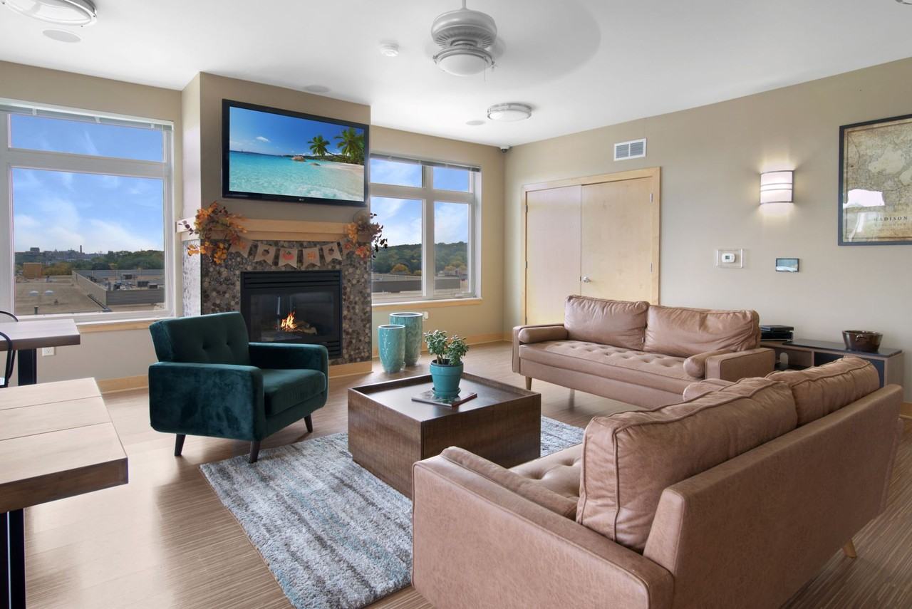 The Overlook at Hilldale - Photo 5 of 26