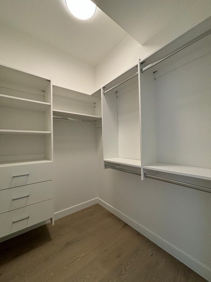 687 30th Ave W #687 - Photo 3 of 33