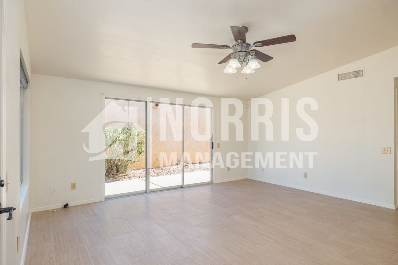 2542 N La Escondida Cir - Photo 5 of 35