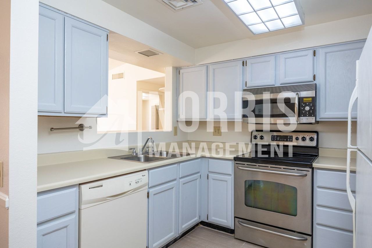 2542 N La Escondida Cir - Photo 6 of 35