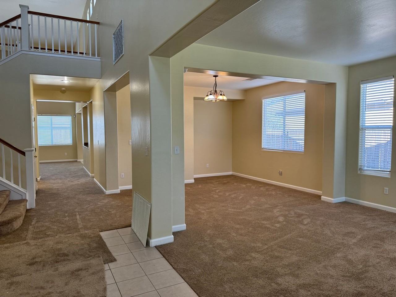 11405 Sangrado Dr - Photo 2 of 19