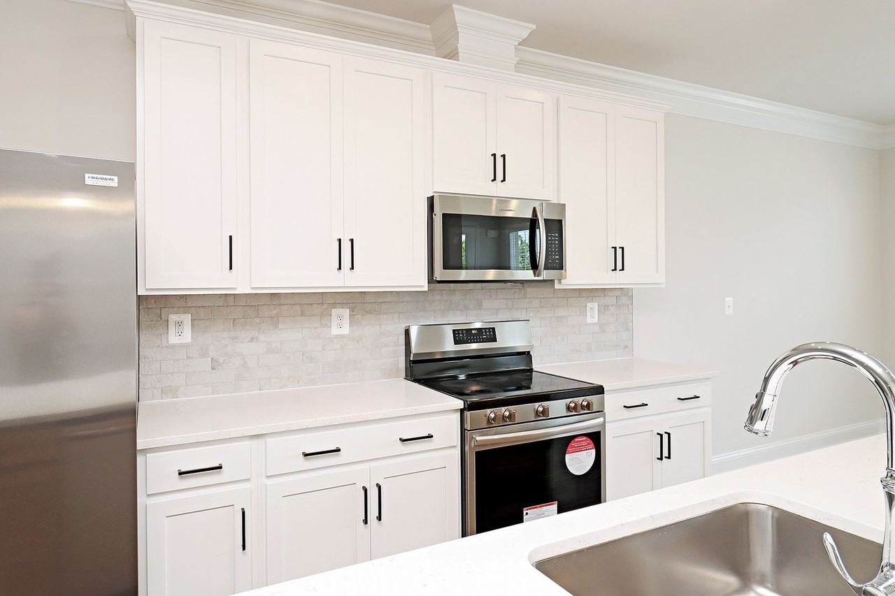 2405 Anlee Rd #A - Photo 6 of 26