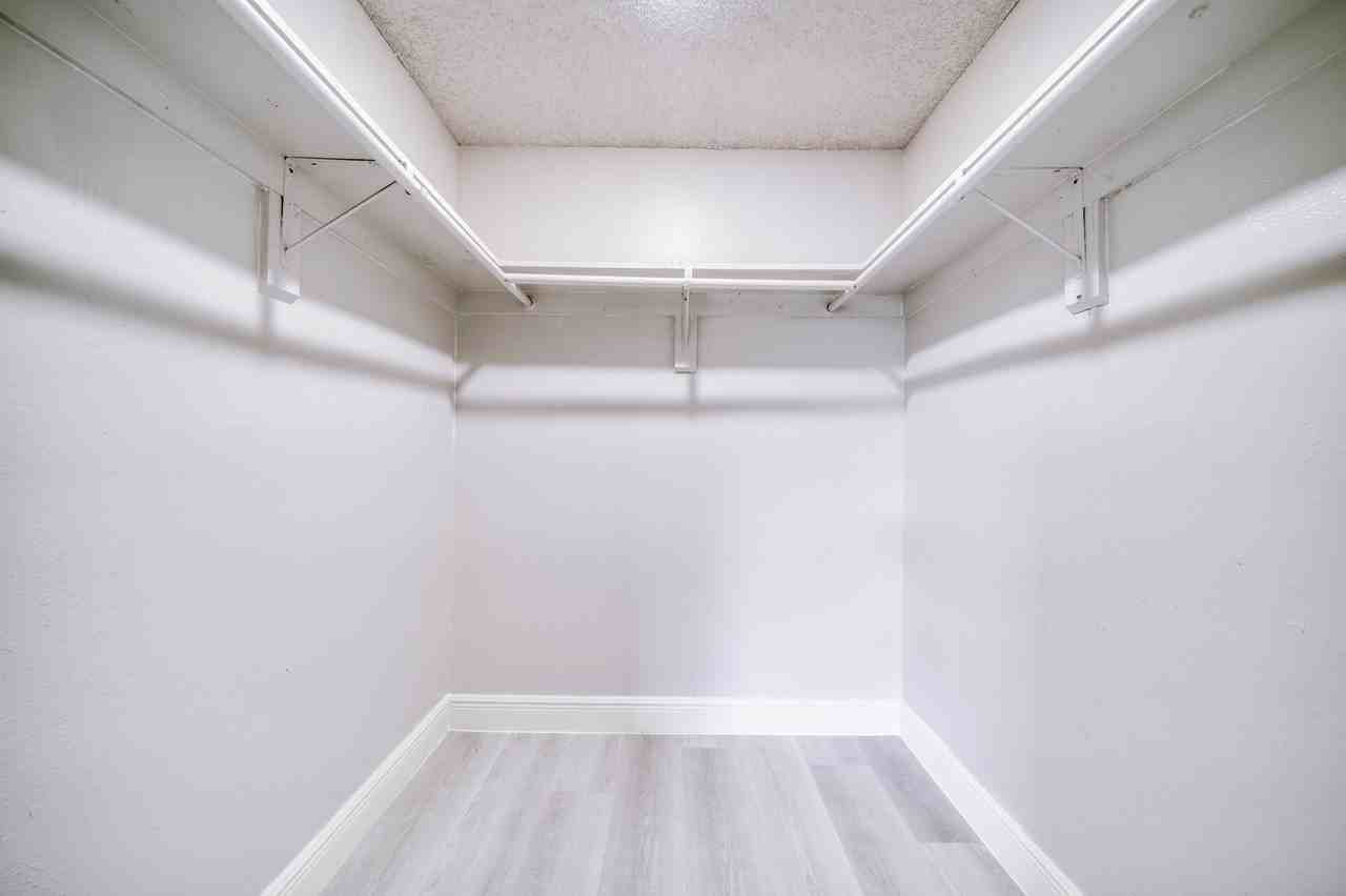 Prestige Palms - Photo 4 of 8